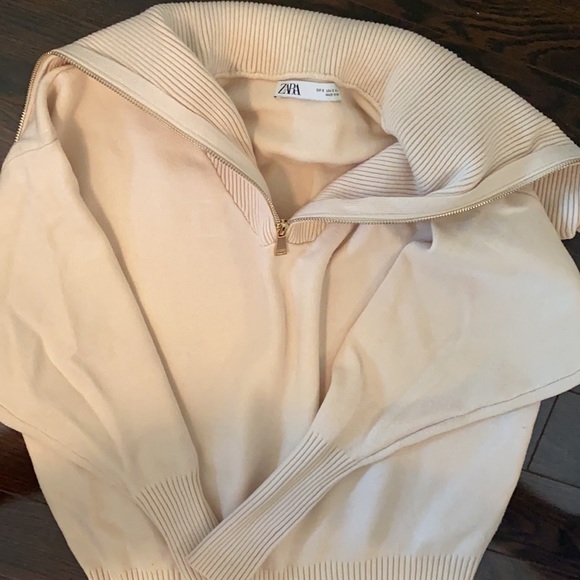 Cream half zip sweater - Picture 2 of 5